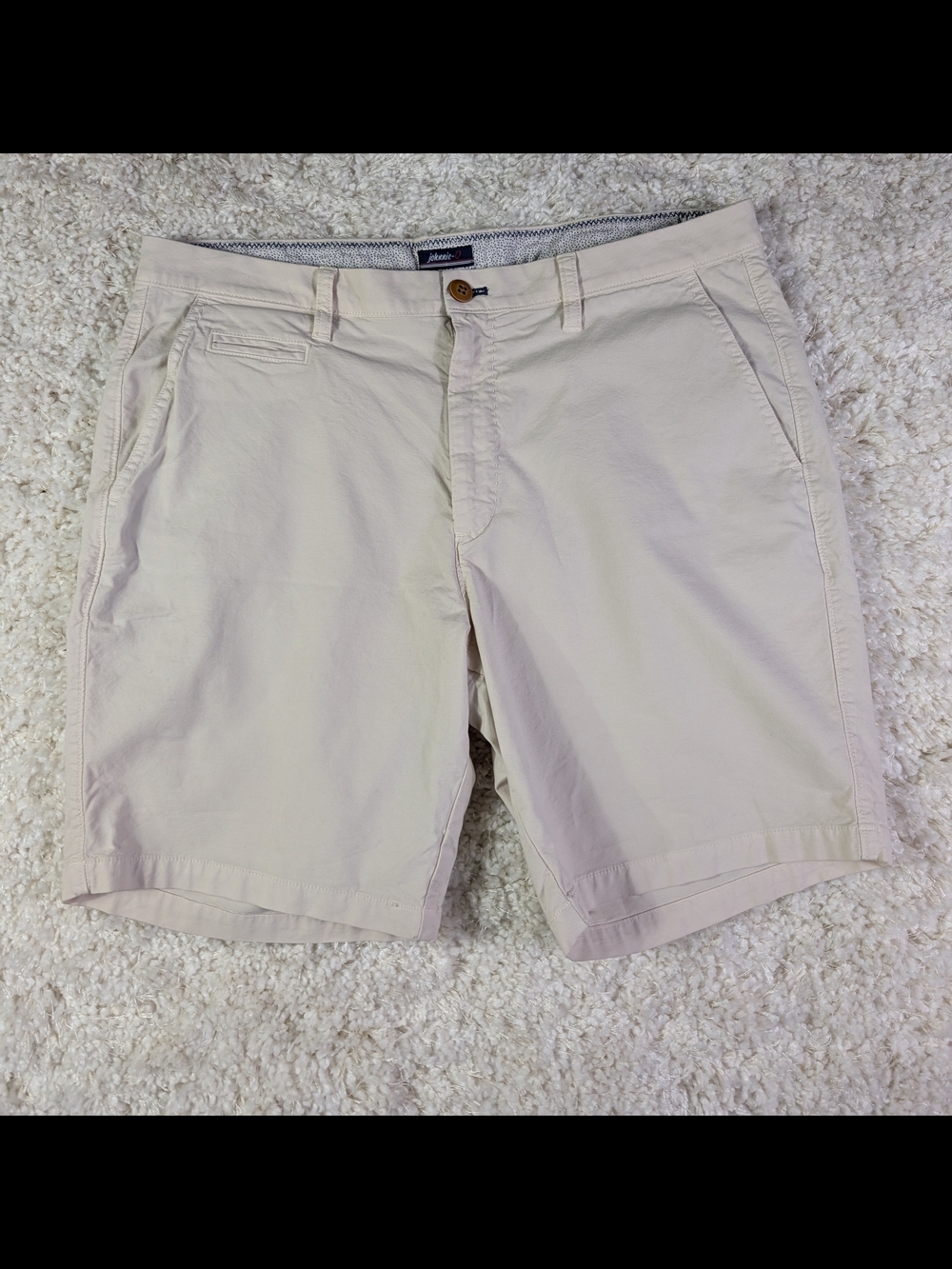 johnnie-O Light Stone Chino Shorts with Subtle Dot Waistband